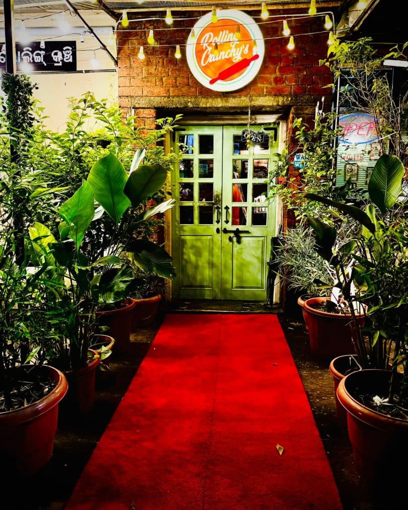 Rolling Crunchys Café - Saheed Nagar
